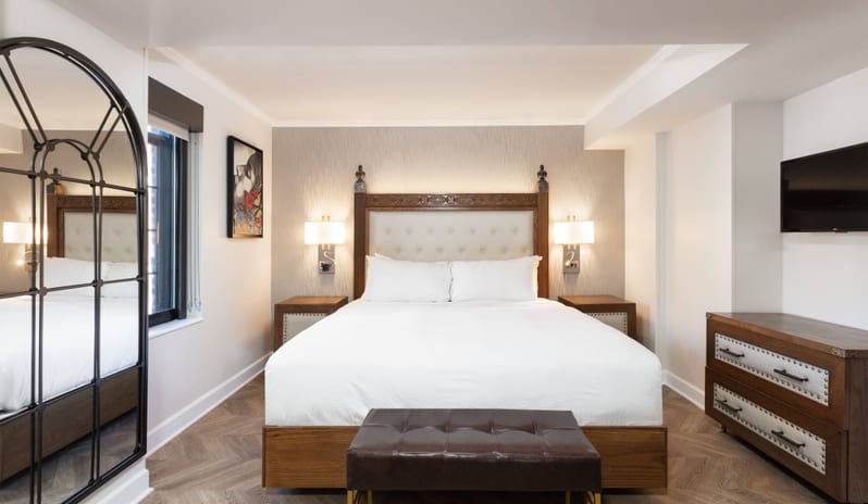 Westgate New York City - Luxe Balcony Suite